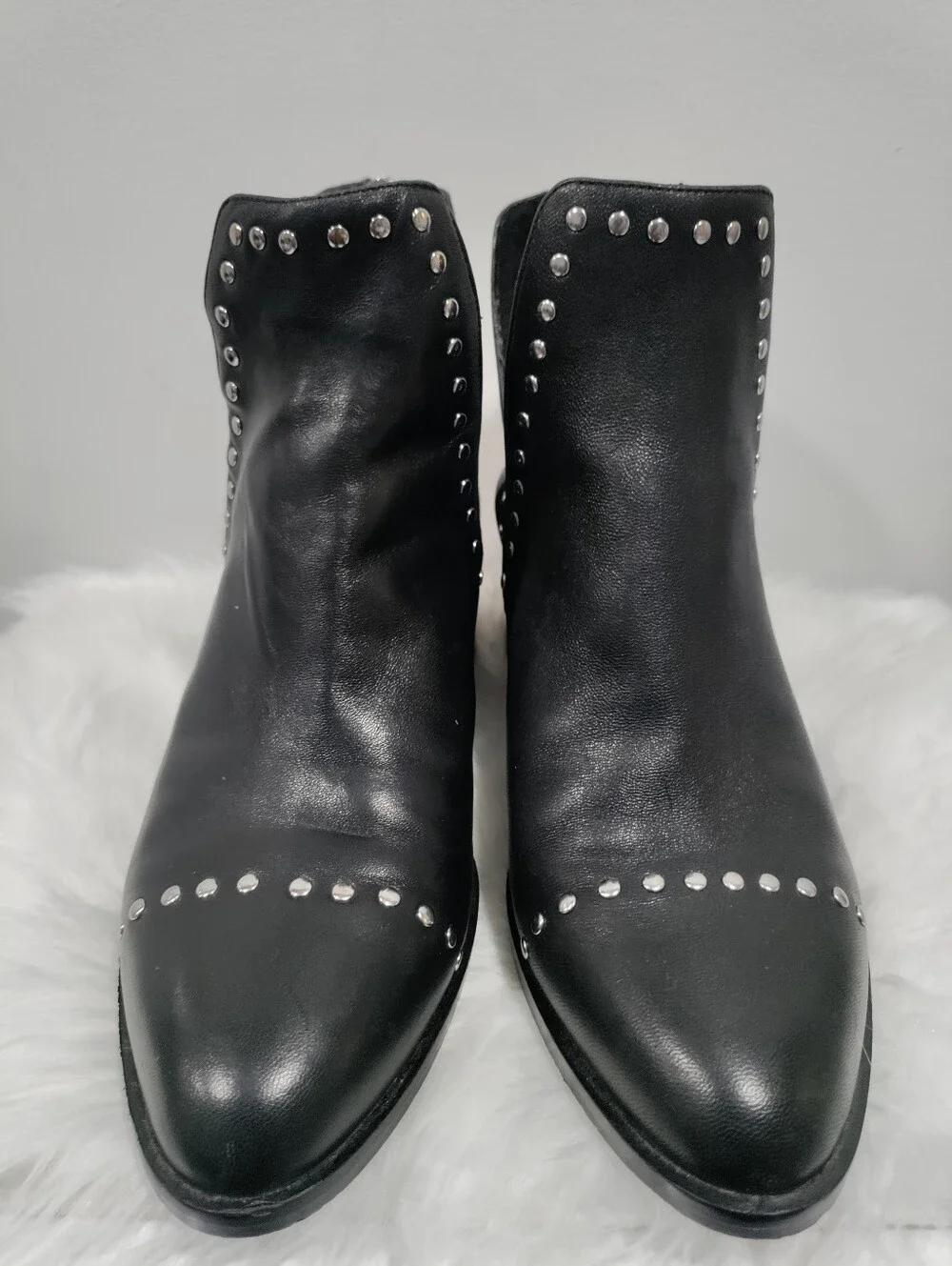 Cute Steve Madden Black Leather Studded Ankle Boots Size 9